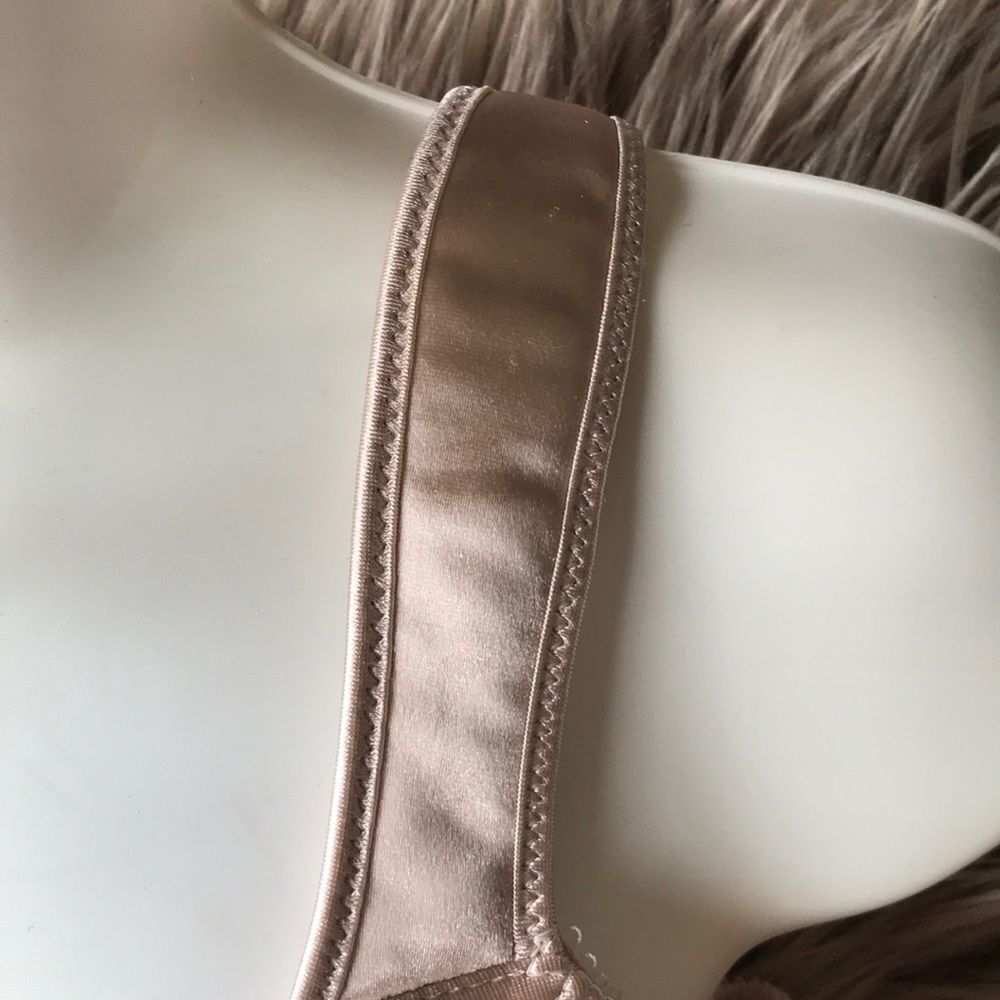Bali Satin Tracings Underwire Minimizer bra nude - Picture 4 of 8